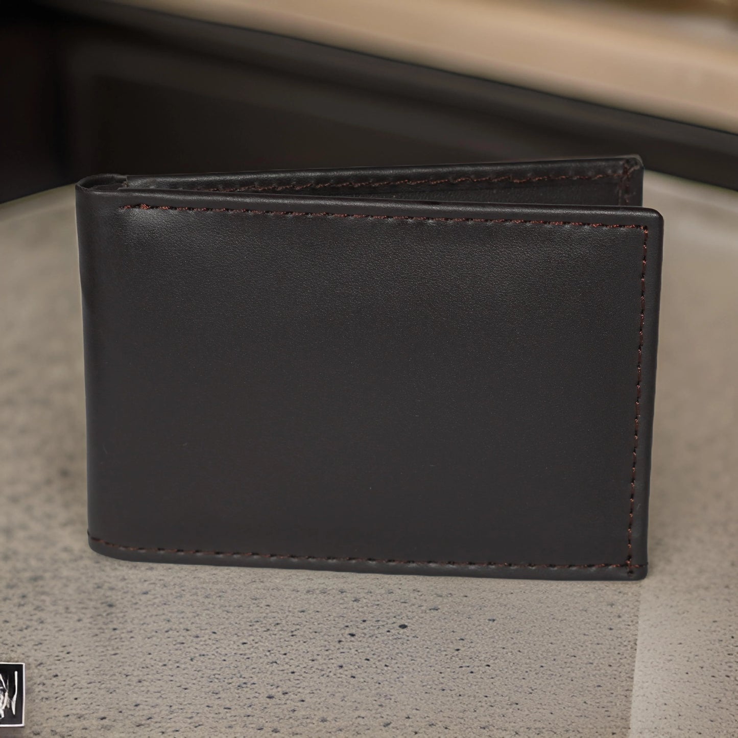 Timeless Dark Brown Genuine Leather Bi-Fold Wallet – Classic Style & Practical Design